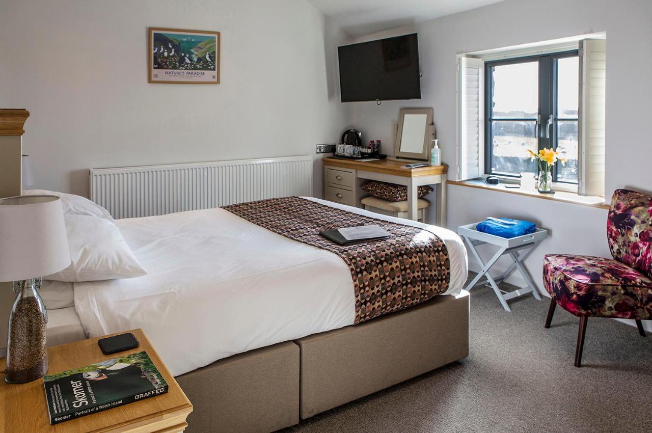 Victoria Inn Brewhouse B&B Roch Εξωτερικό φωτογραφία